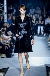 Koji Tatsuno 1996 Women RTW 50.jpg