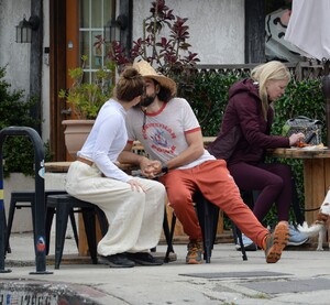       liz040621BZNimage121.jpg