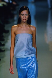1798070868_LanvinSpring1999(6).thumb.jpg.cde94c92c56e3ea65fbd0f95c0729d26.jpg