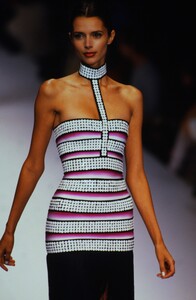 1803488659_herve-leger-ss-1997(25).thumb.jpg.9662ce1939af5fad25d522a248973a90.jpg