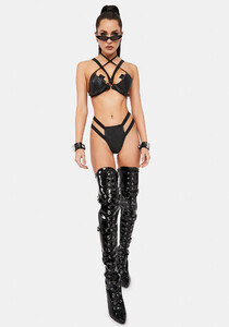 Faux Leather Crisscross Bra And Panty Lingerie Set - Black_01.jpg