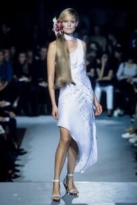 Koji Tatsuno 1996 Women RTW 60.jpg