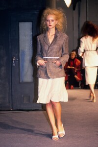 Junko Shimada 1999 Women RTW 36.jpg