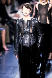 1903117552_GianfrancoFerre1998WomenRTW41.thumb.jpg.da2439eccbd0a98e2e4e9d1d710c8783.jpg