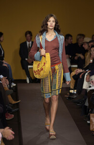 1969464855_Trussardi1911Spring2003v5kYb6QnVqXl.thumb.jpg.d3c5ba4306e036df22294dbcfd8041fd.jpg
