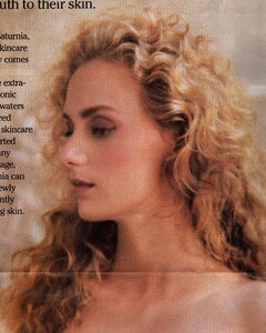 1975321666_WMagazine1988-1990(10).thumb.jpg.89042671ee5ba9e1ccaec757e9489c8a.jpg