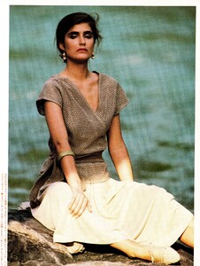 1991290705_ElleJaponAugust1983(59).thumb.jpg.17c9b67303f1a74e65e88571958e1f80.jpg