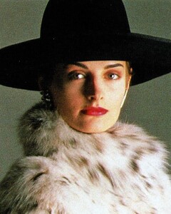 22078570_MarieClaireJaponNov1987(2).thumb.jpg.1947d2cdd465f2f74805c214f14bb220.jpg