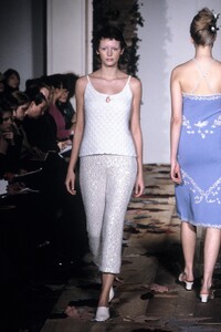 Keita Maruyama 1998 Women RTW 77.jpg