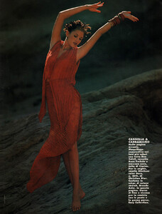 24-ELLEITaug94-m.DanaDouglas-ph.HansFeurer.thumb.jpg.153dd674b7b9005b3f41b33e9fb25098.jpg