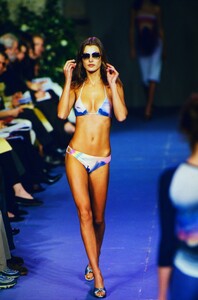 285585360_ChloeSpring1999(17).thumb.jpg.49e6c21e9e49910eb01f971ce34e7ba7.jpg