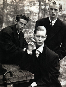 31-ELLEITnov87-m.KirstenOwen-ph.Peterlindbergh.thumb.jpg.4c6d704f3321cfe8ef47a67b20ea5695.jpg