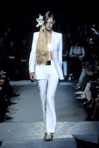 Koji Tatsuno 1996 Women RTW 20.jpg