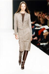 392879521_RalphLaurenFall20001.thumb.jpg.cedc042e0fbfc5d39d68590c72282aea.jpg