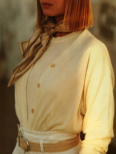 46-ELLEITfeb89-m.LiseVanBusselClaudiaSchiffer-ph.HansFeurer.thumb.jpg.a1369e05a35a263b293d8a75447d5c99.jpg