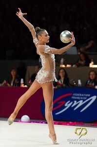 575full-aleksandra-soldatova.thumb.jpg.4585bf072ec91229a8c0ab3070b301d4.jpg