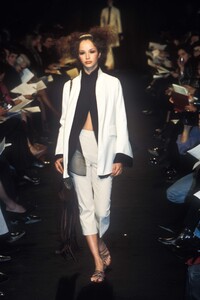 616346226_JeanPaulGaultier1998HauteCouture22.thumb.jpg.52cfdb6507127f3f5933cd6d2178aaf7.jpg