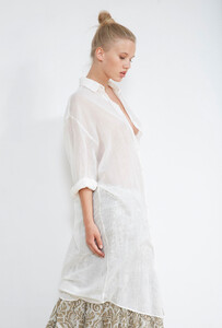 paris-fashion-store-women-ivory-shirt-antonia-fashion-designer-clothes-paris (2).jpg