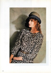 704229364_MarieClaireJapon1987-4(69).thumb.jpg.97a431d62c9e016766dfb6f280021cf0.jpg