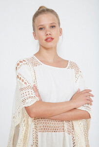 paris-fashion-store-women-ecru-poncho-bovary-fashion-designer-clothes-paris (1).jpg