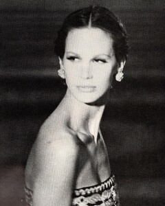 852005251_WMagazine1988-1990(9).thumb.jpg.e18cbffd46e368806fd64153577d6262.jpg