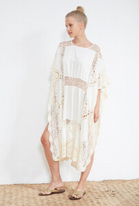 paris-fashion-store-women-ecru-poncho-bovary-fashion-designer-clothes-paris (2).jpg