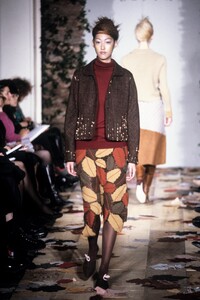 Keita Maruyama 1998 Women RTW 67.jpg