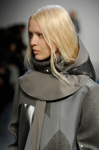 Natasha Remarchuk 4afb0-helmut_lang_runway_fall_2013_mercedes_benz_nz_oi_h.jpg