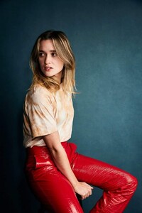 Alice-Englert-side-pose.jpg