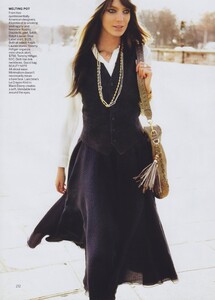 Americans_Testino_US_Vogue_May_2010_03.thumb.jpg.237a4a43c440fc8fcaba39e0db3007a8.jpg