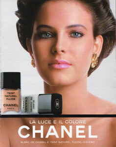 ChanelColoreAdGraziaIT081285no2337.thumb.jpg.fdfd7035cd720c15690cf3d6516959c0.jpg