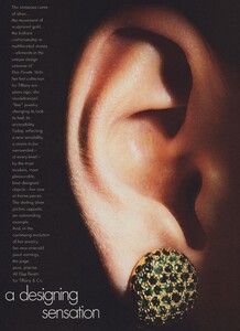 Designing_Penn_US_Vogue_October_1984_01.thumb.jpg.029f3e59ad7f44bbb8c1c779ef070546.jpg