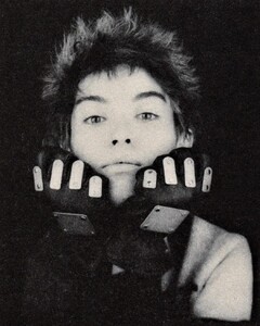 ELLEJapon8-86071.thumb.jpg.a152571894d2784f0fdb1a841bd36a35.jpg