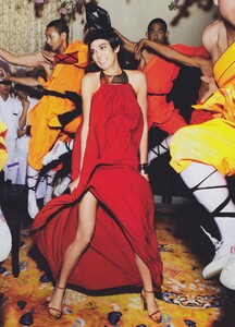 East_Testino_US_Vogue_September_2011_08.thumb.jpg.bb1b674ae84cd48870cf78af38ebcddd.jpg