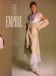 ElleUK0487Empire02.thumb.jpg.8721b63a60d7af2f00e96fad57427166.jpg