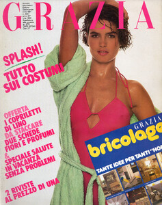 GraziaIT270584no2257cover.thumb.jpg.728f8885822e57833893548f7496ad7b.jpg