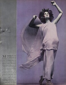 JS_Avedon_US_Vogue_April_15th_1968_08.thumb.jpg.8e3b2db6f6a50d612272c2750a8da12d.jpg