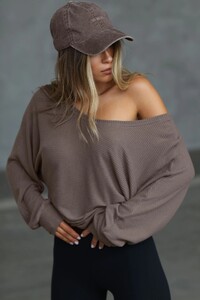 Joah-Brown-Slouchy-Dolman-Long-Sleeve-Espresso-Rib-Sweater-Knit-The-Body-Legging-Sueded-Onyx-The-Official-Cap-Mauve-858.jpg