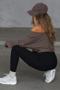 Joah-Brown-Slouchy-Dolman-Long-Sleeve-Espresso-Rib-Sweater-Knit-The-Body-Legging-Sueded-Onyx-The-Official-Cap-Mauve-898.jpg