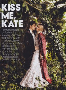 KM_Testino_US_Vogue_September_2011_01.thumb.jpg.e49d7e6c0a5ff8b173f6f5299ef18aef.jpg