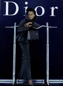 Knight_Dior_Fall_Winter_1998_99_02.thumb.jpg.15b0c4d29538d72c2e1aef39d25163d2.jpg