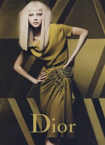 McDean_Dior_Fall_Winter_2007_08_03.thumb.jpg.55deb23b631c263a53f1b4e196e79514.jpg