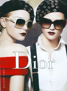 McDean_Dior_Spring_Summer_2008_05.thumb.jpg.3b6e4eb17827bb224a3c5d6ee894ab51.jpg