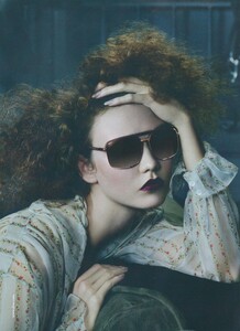 Meisel_Dior_Fall_Winter_2010_11_03.thumb.jpg.c4c205aa78db9d94f969bcc1d249b3c4.jpg
