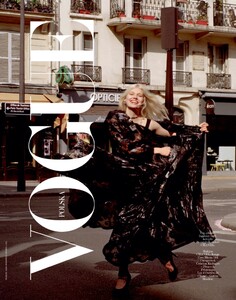 Ola-Rudnicka-Vogue-Poland-Cover-Photoshoot02.jpg