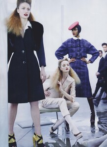 Playing_Meisel_US_Vogue_September_2011_05.thumb.jpg.0ed5b4bffdc7195cc2f3768af5901bf7.jpg