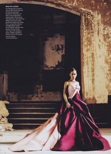 SJP_Testino_US_Vogue_May_2010_02.thumb.jpg.9df1142efb0370cf5c9e3959ce8b5cf6.jpg