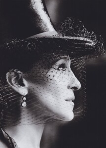 SJP_Testino_US_Vogue_May_2010_04.thumb.jpg.d47d52b3987e9c7c36463b8a07cc73b0.jpg