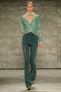Son-Jung-Wan-RTW-FW15-NY-41-1423921032.jpg