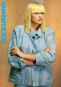 VeroniqueVanBrussell100CoseIT0284no70Azzurro04.thumb.jpg.27c257e01ee342f842bdfb181de7c462.jpg